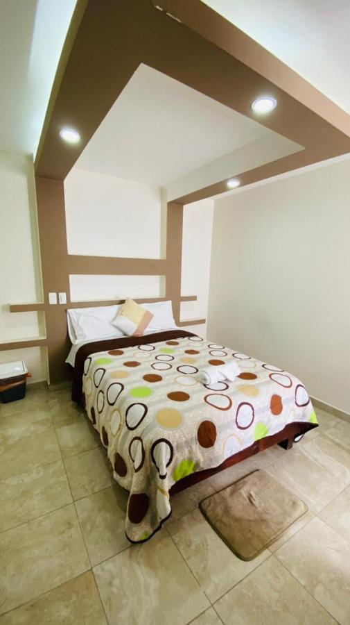 Hotel Caudillos Inn Emiliano Zapata  Экстерьер фото